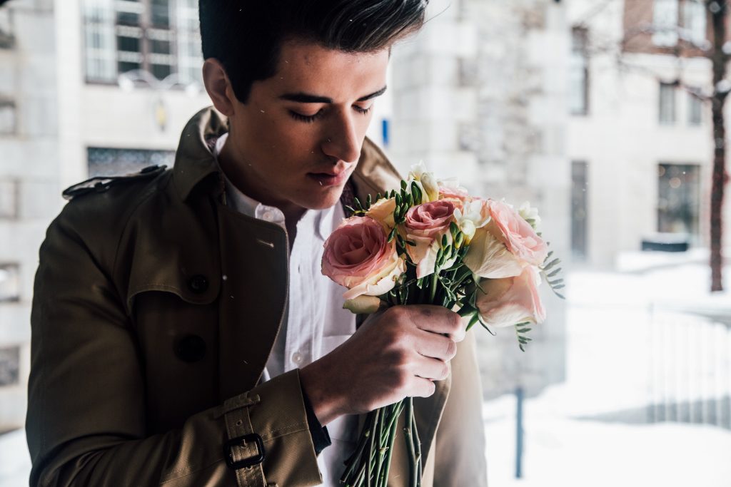 Pic of guy with flowers